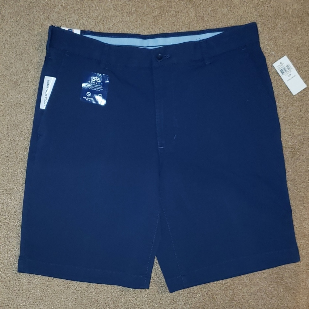 NWT IZOD Performance Shorts ULTRAFLEX Sz 42 Golf